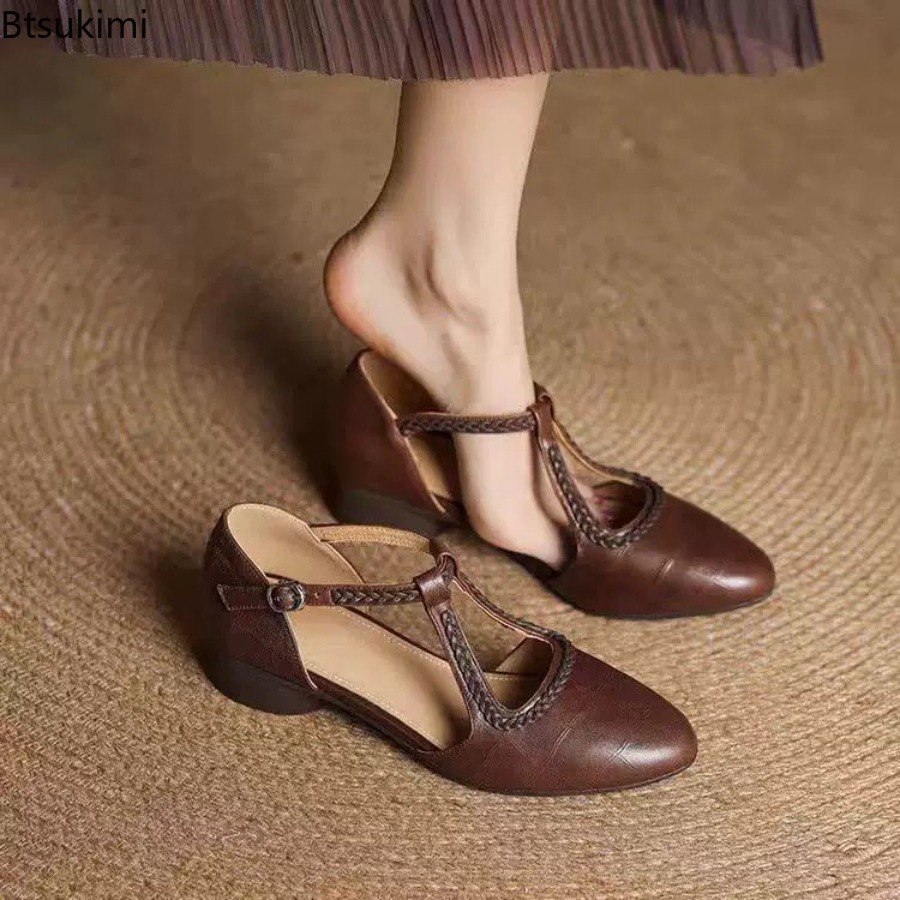 새로운 여름 여성용 레트로 속이 빈 펌프스 패션 가죽  - Women Shoes Sandals 리뷰 및 가격